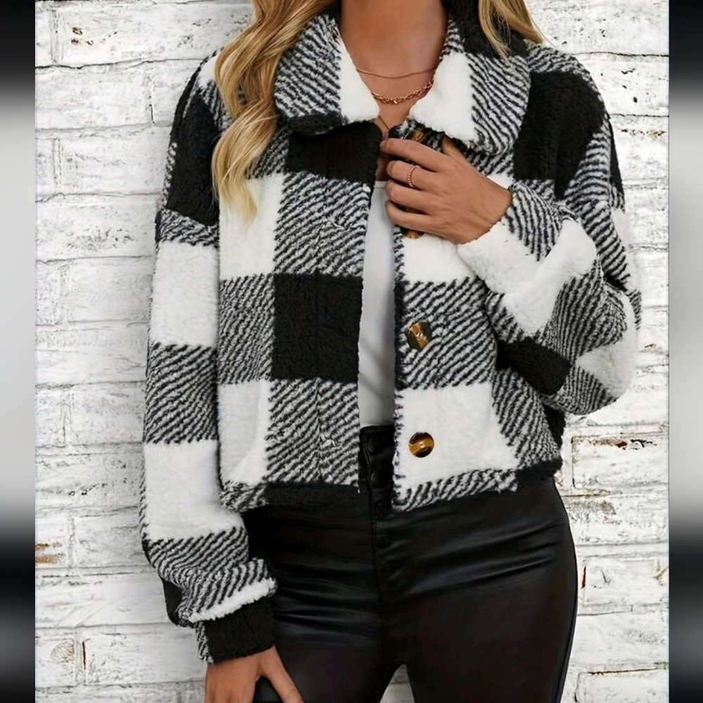 BRAND NEW ** Plaid Black and White Women's Jacket